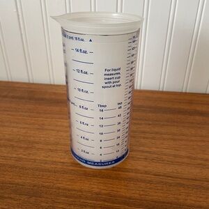 Pampered Chef Wet/Dry Measuring Cup